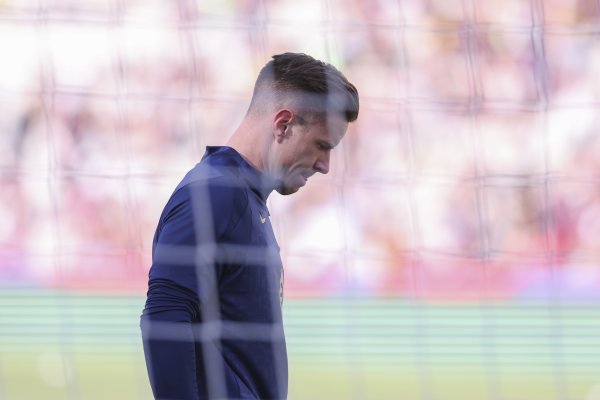 中证策略 英媒: 巴萨批准特狮冬窗租借离队, 他已被推荐给曼联、热刺等队